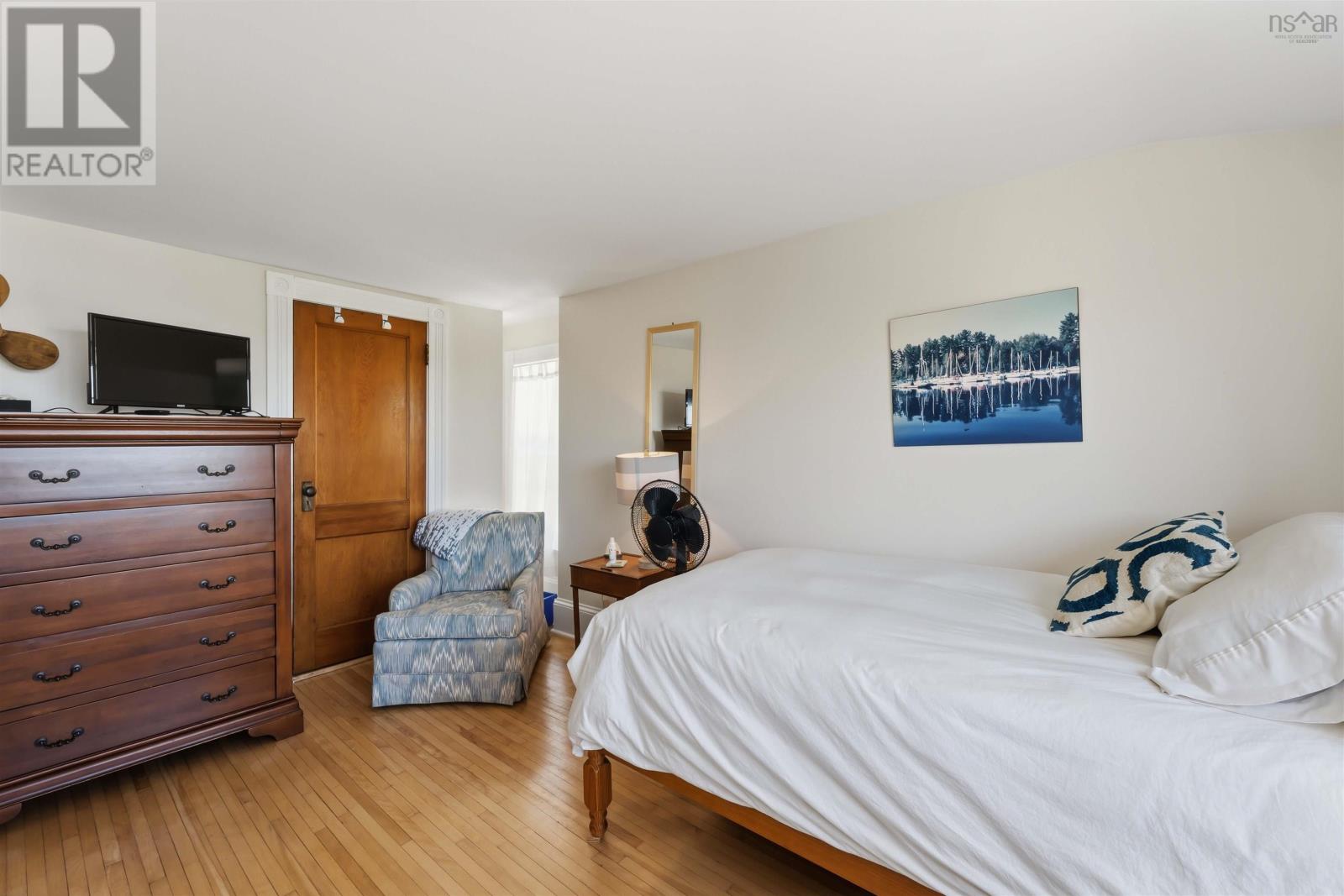 13 Maiden Lane Property Photo 35