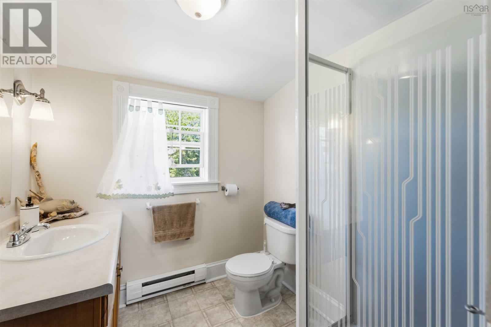 13 Maiden Lane Property Photo 39