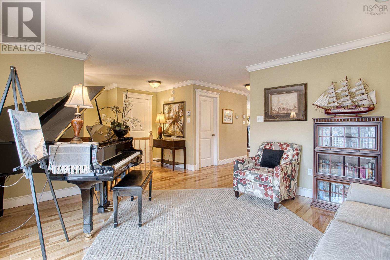 75 Bently Drive Property Photo 12