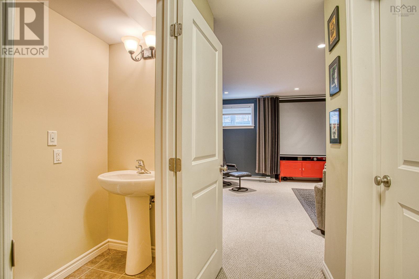 75 Bently Drive Property Photo 37