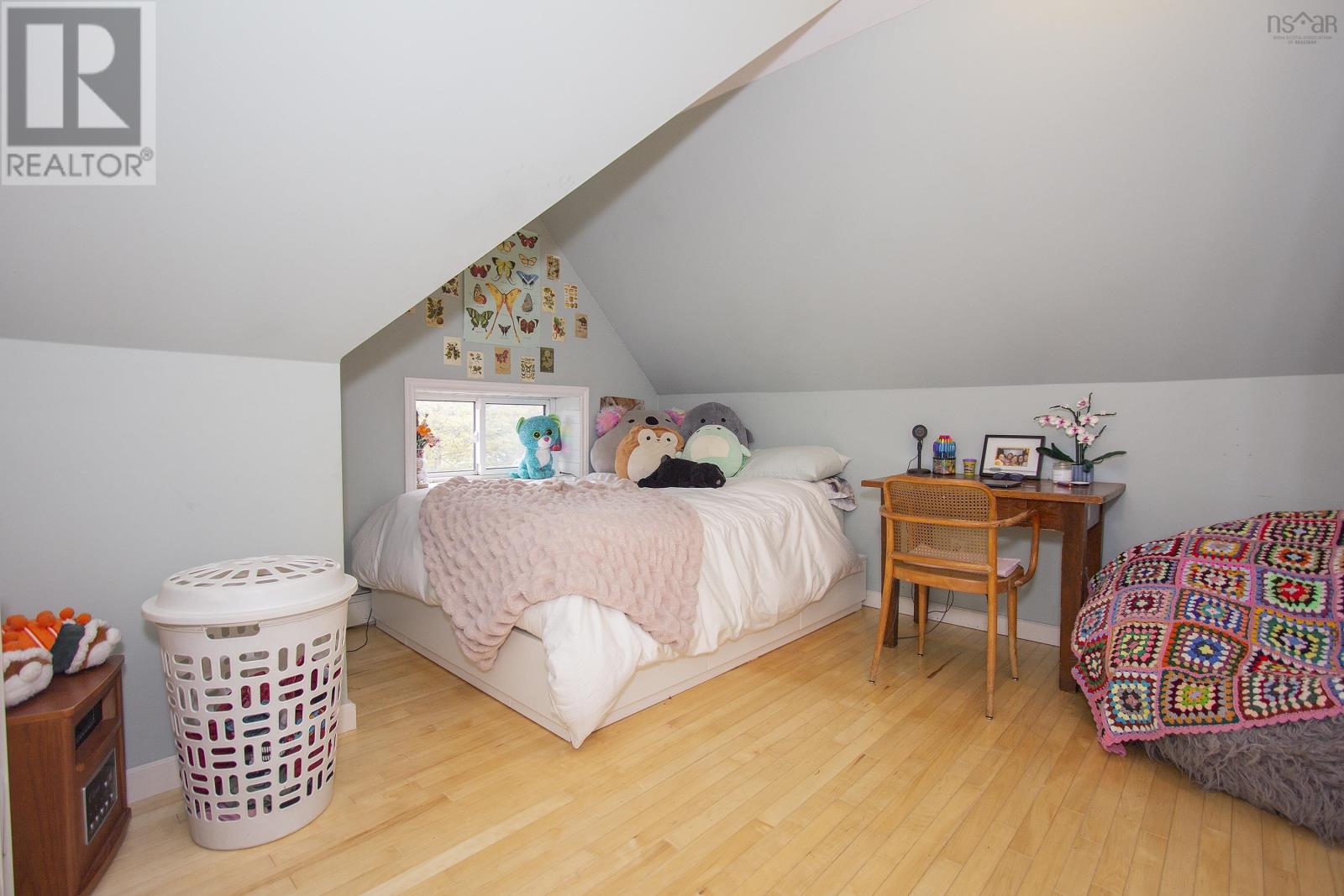 159 Victoria Street E Property Photo 43