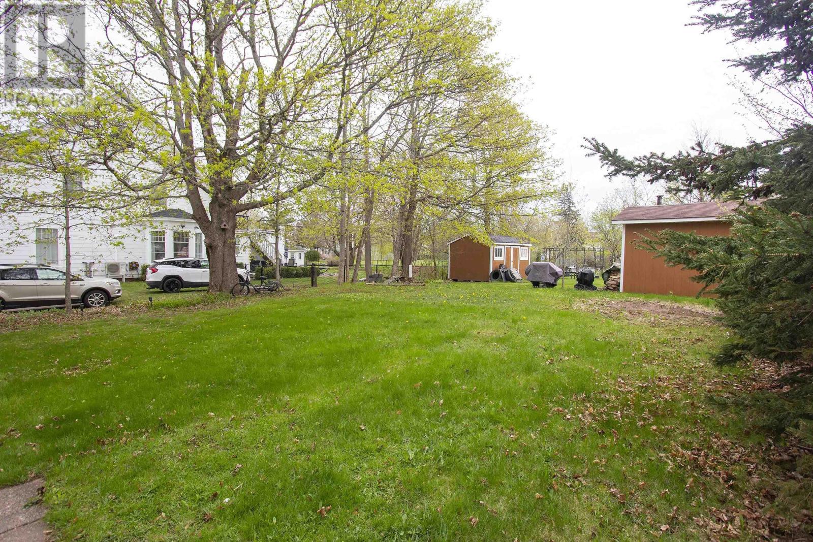 159 Victoria Street E Property Photo 49