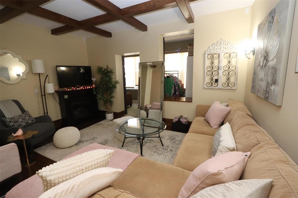 11a 778 Mcmillan Avenue Property Photo 7