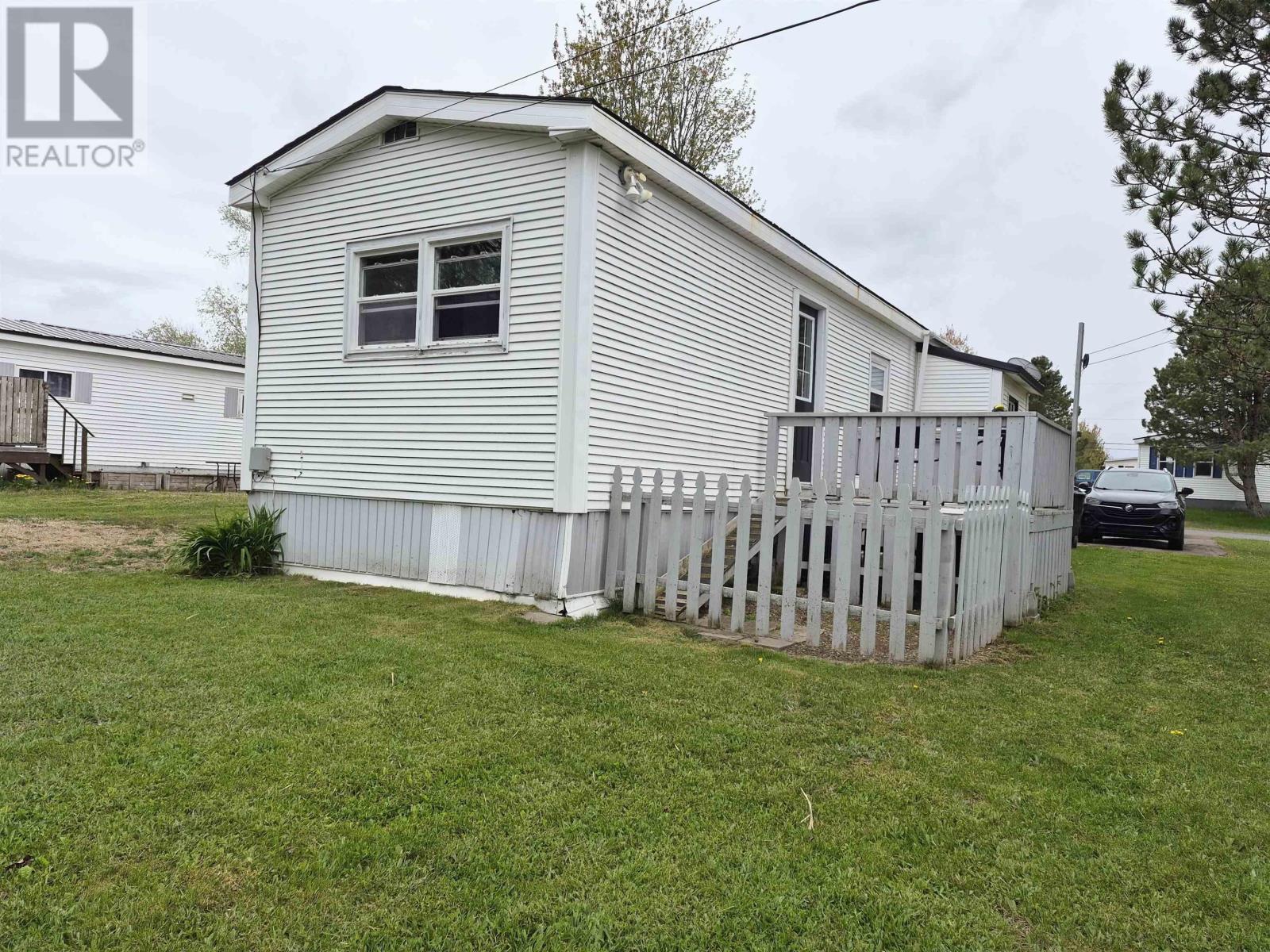 10 Bayview Drive Property Photo 2