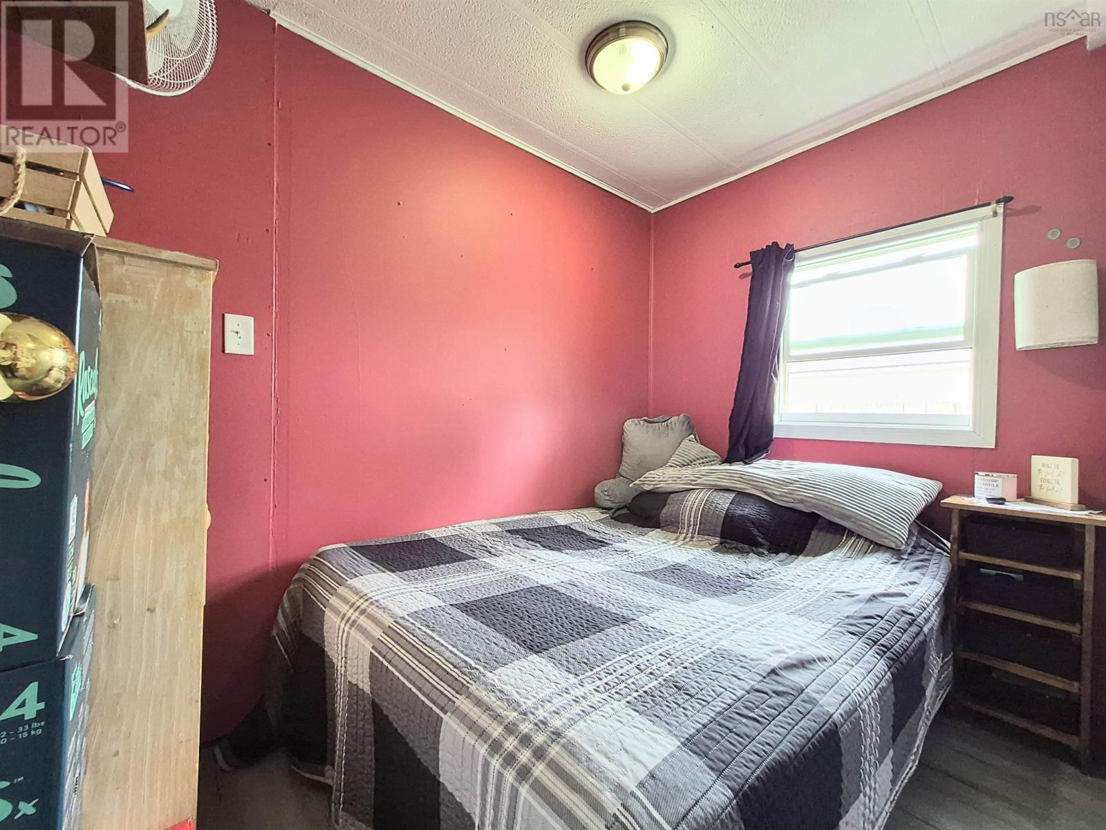 10 Bayview Drive Property Photo 18