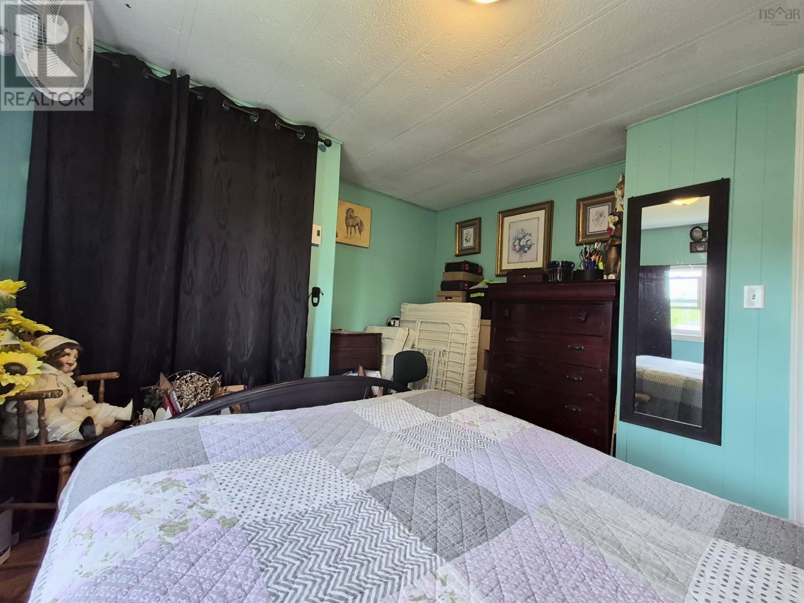 10 Bayview Drive Property Photo 20