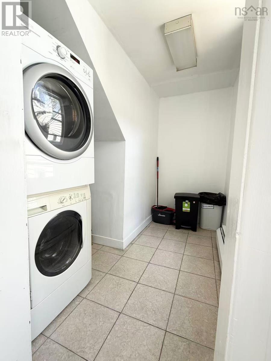 2181-2185 Harvard Street Property Photo 14