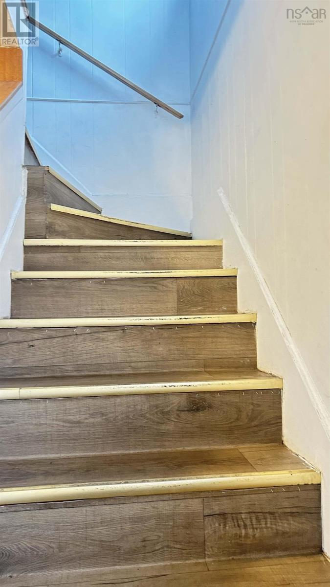 80 Swan Street Property Photo 5