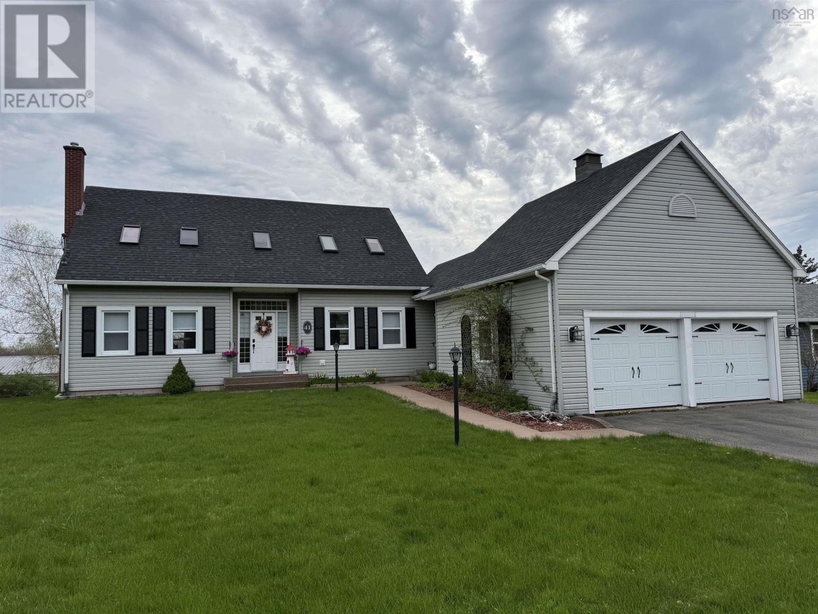 41 Birchview Crescent