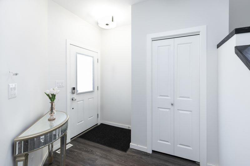 106 Lucerne Place Property Photo 4