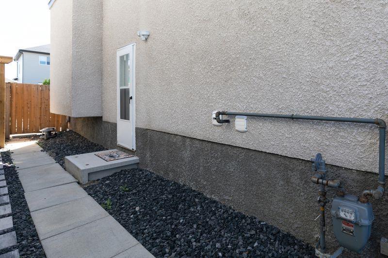 106 Lucerne Place Property Photo 38