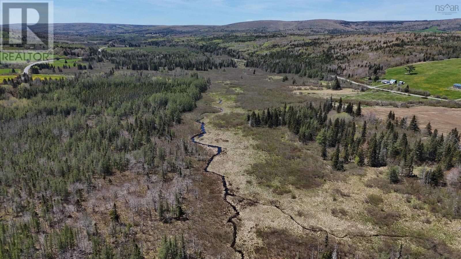 Highway 252 Property Photo 3
