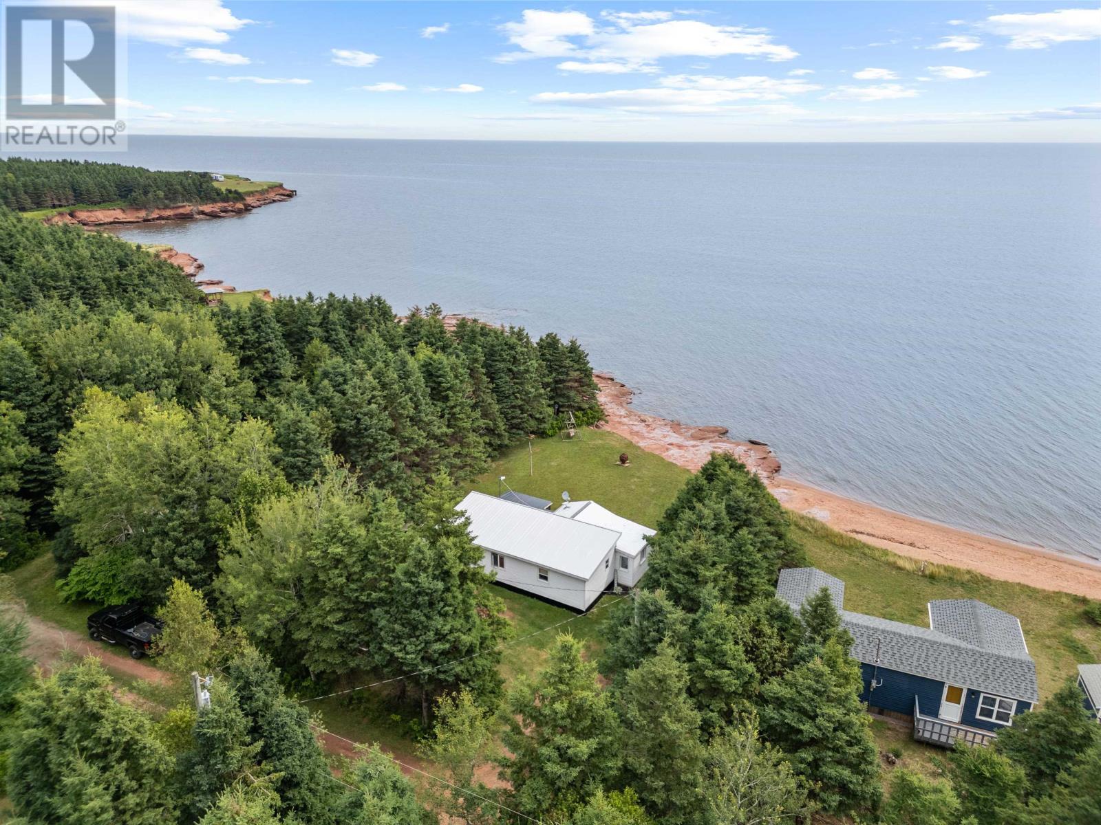 93 Ocean View Crescent Property Photo 6