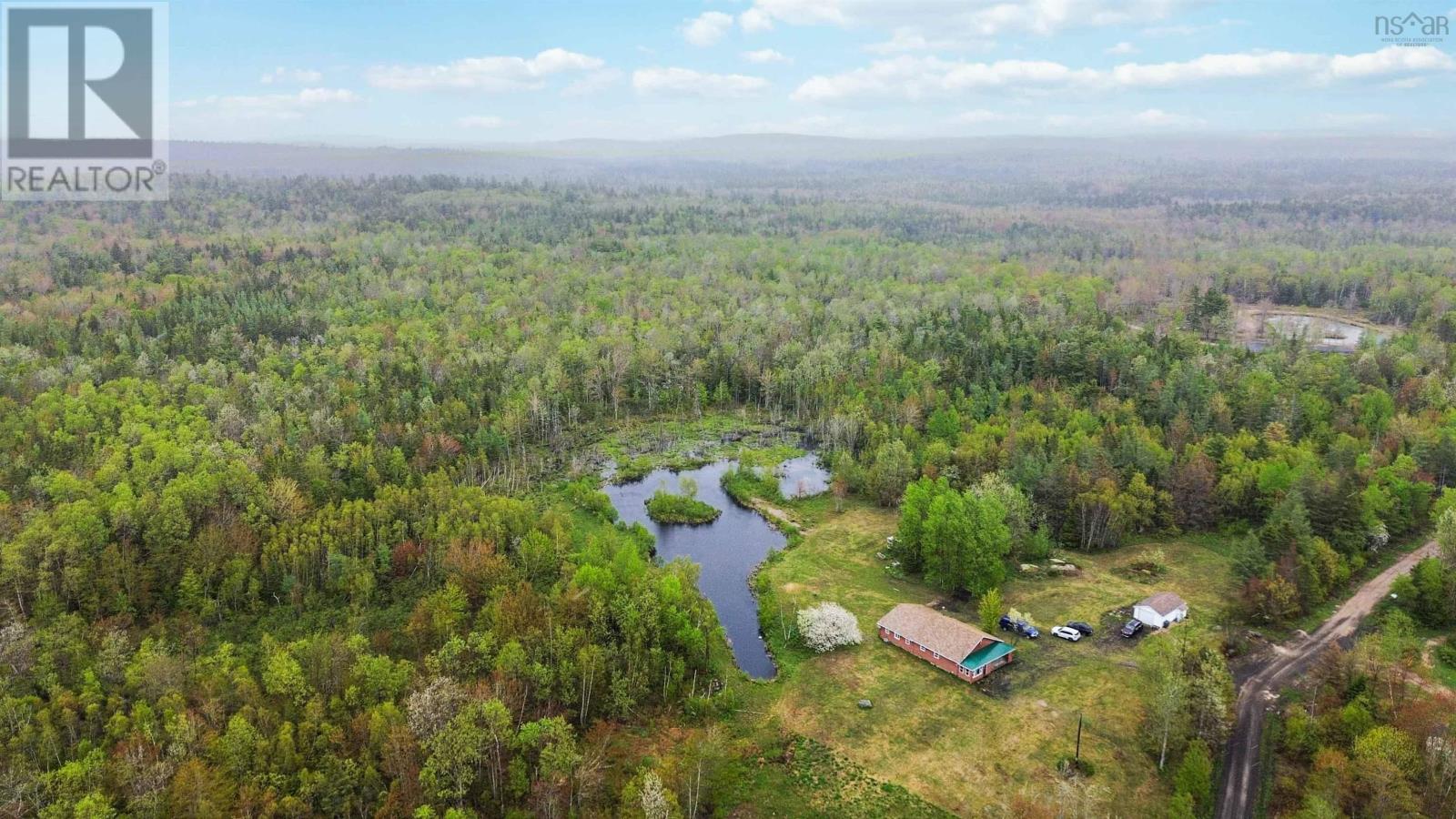 4272 Thorne Road Property Photo 2