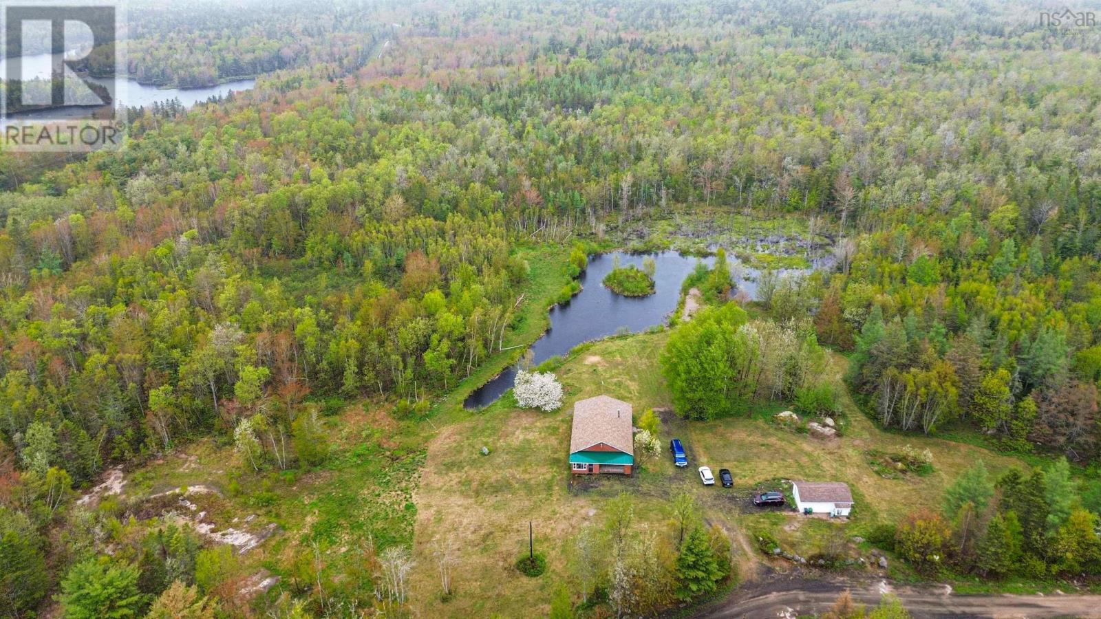 4272 Thorne Road Property Photo 3