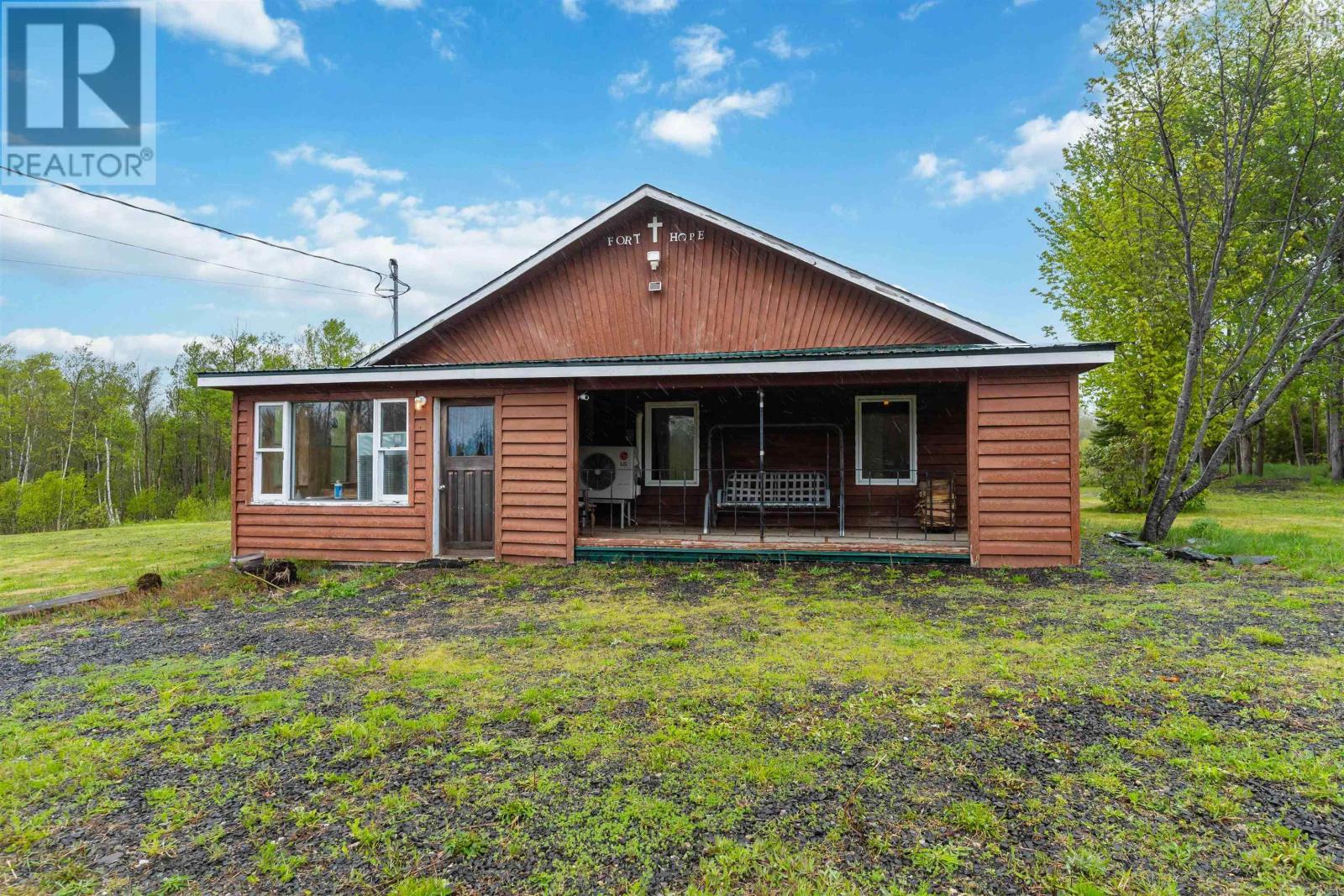 4272 Thorne Road Property Photo 4