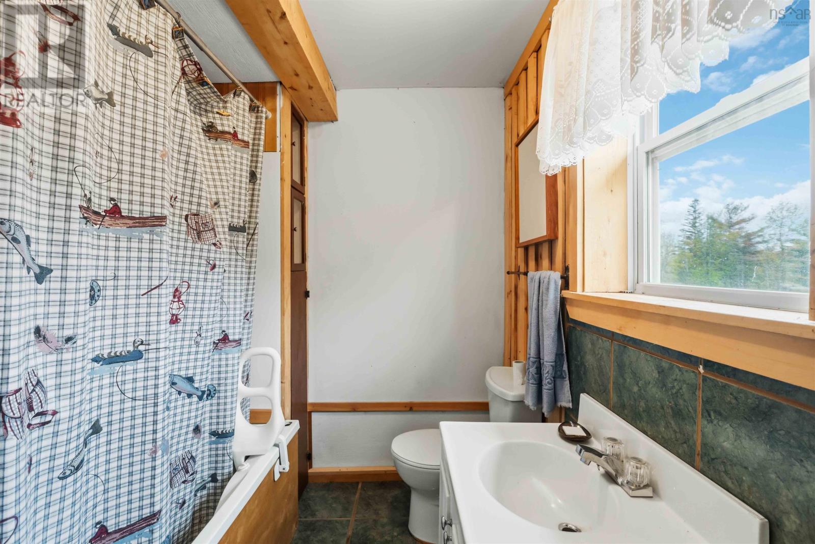 4272 Thorne Road Property Photo 32
