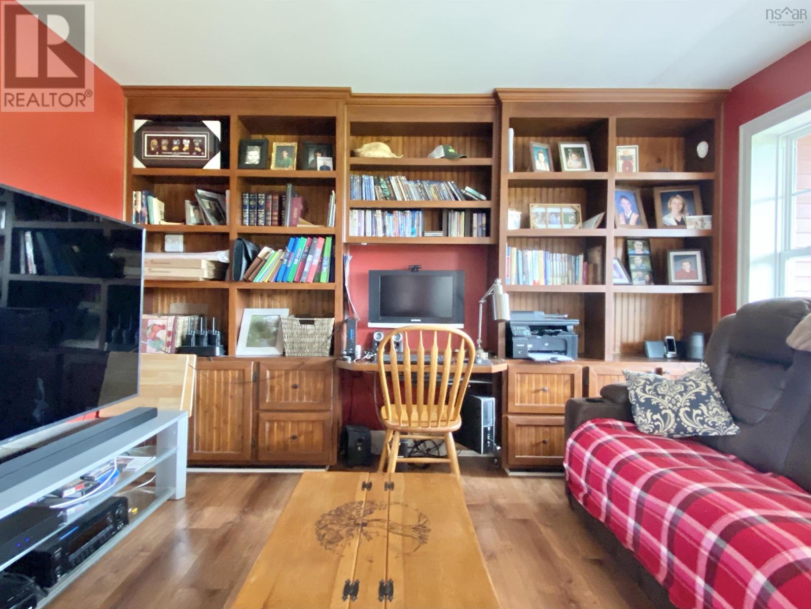 697 Belmont Road Property Photo 19