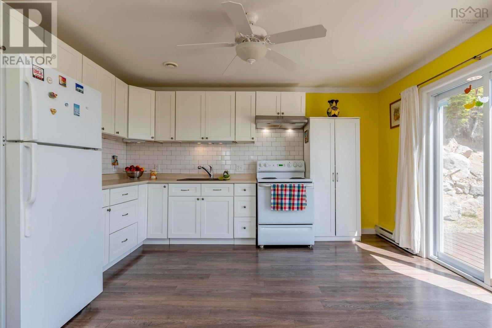 166 Hillside Drive Property Photo 12
