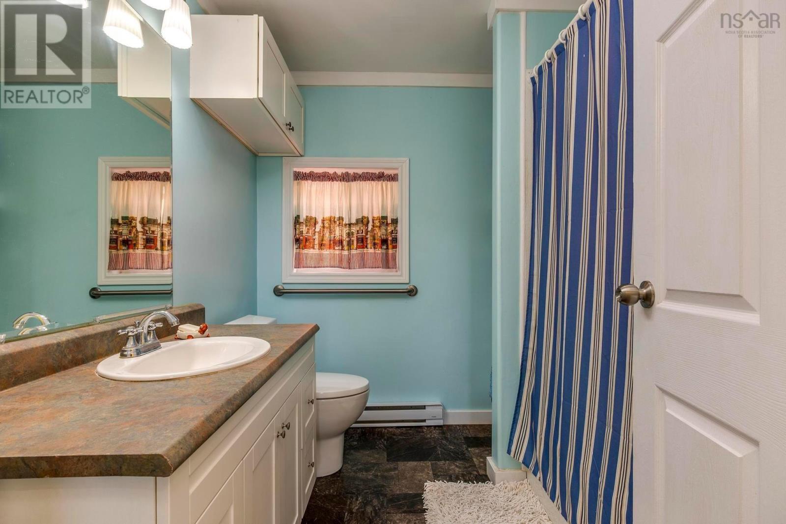166 Hillside Drive Property Photo 13