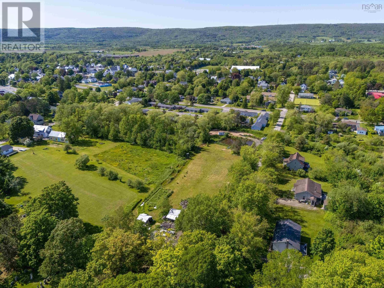3 Chipman Avenue Property Photo 2