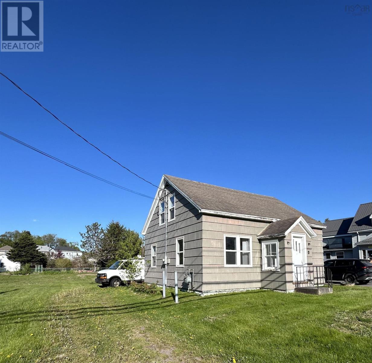 24 South Albion Street Property Photo 2