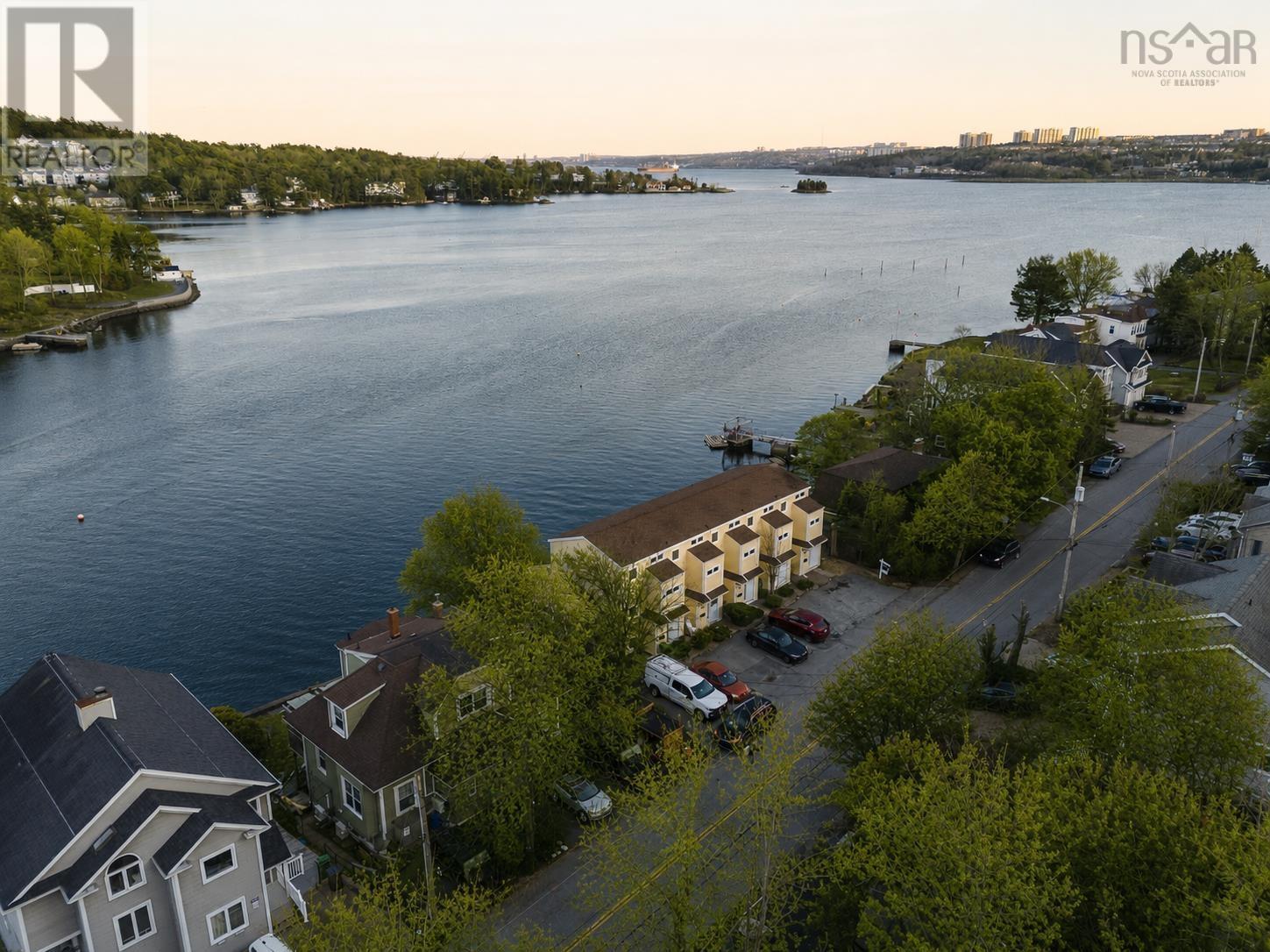 473 Shore Drive Property Photo 1