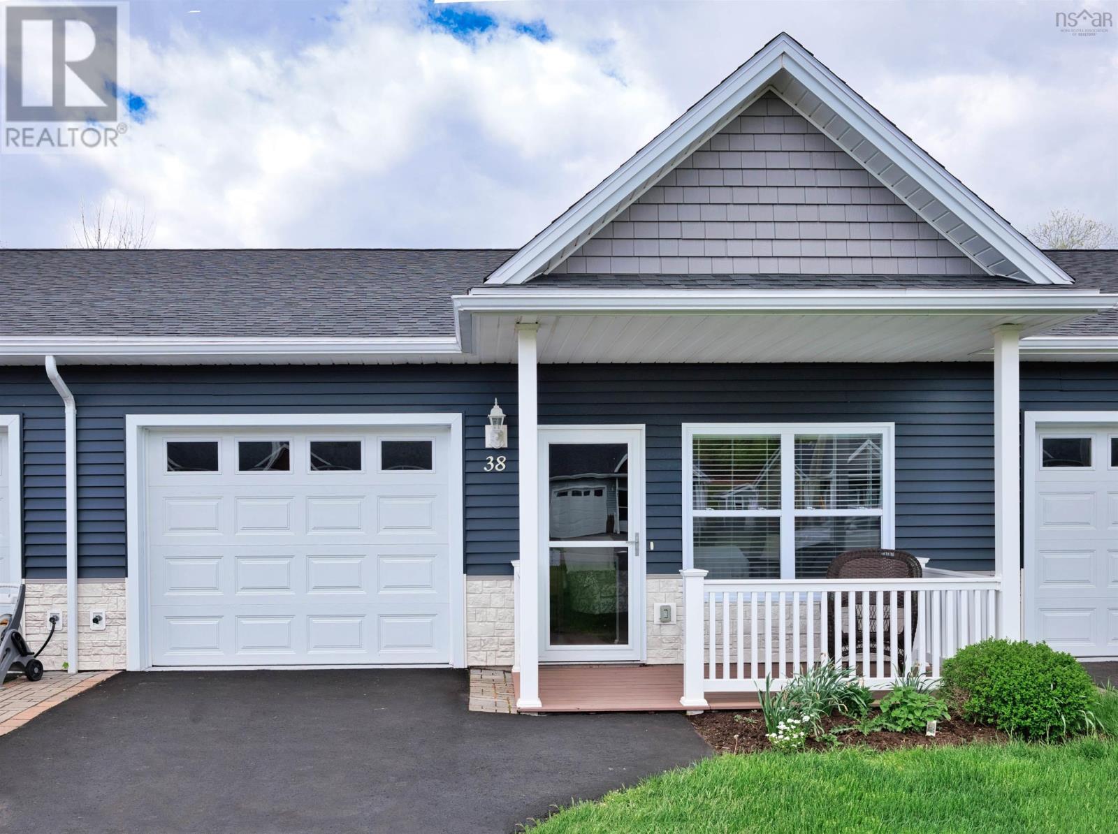 38 Covington Place