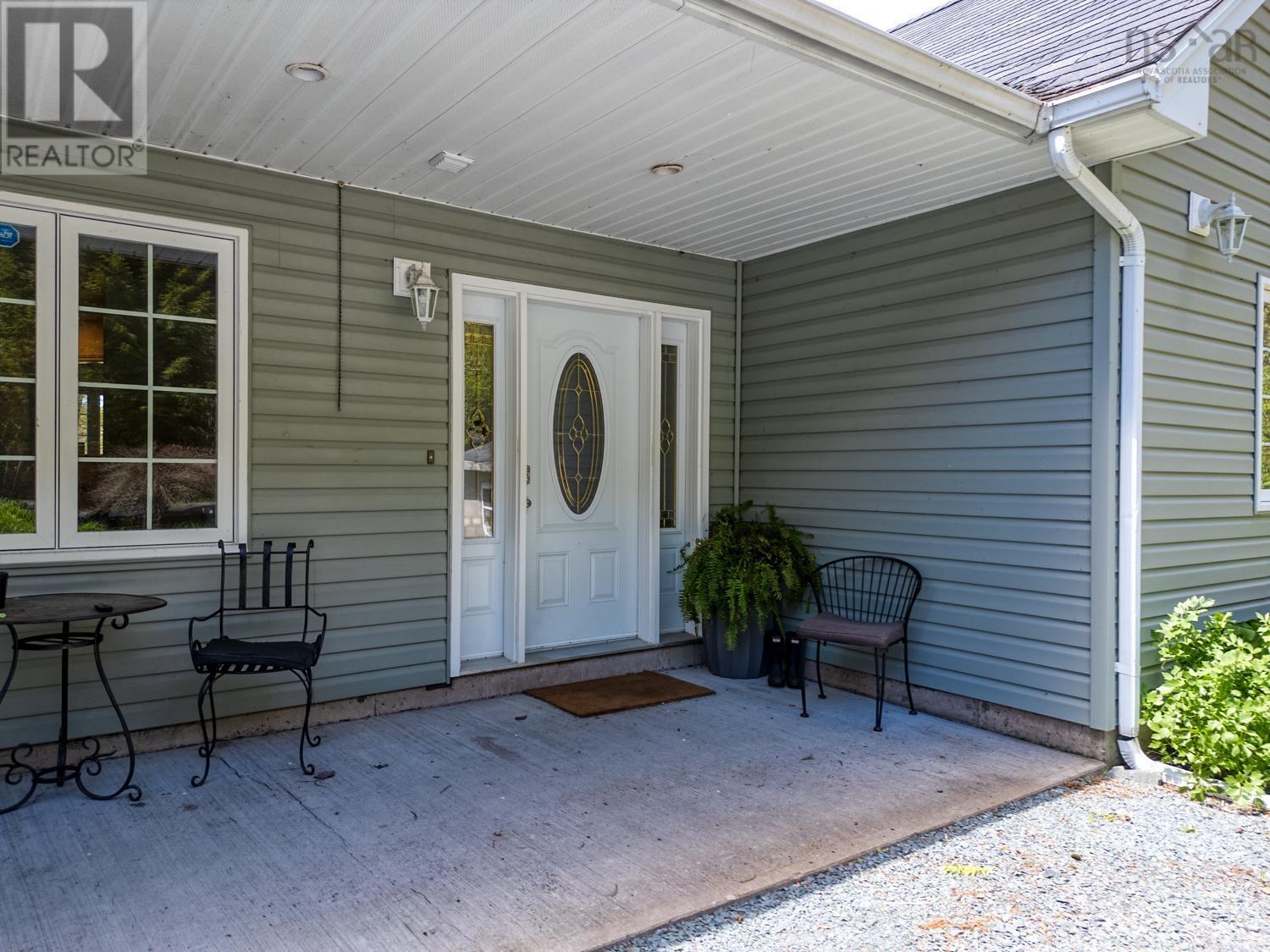 111 River Drive Property Photo 3