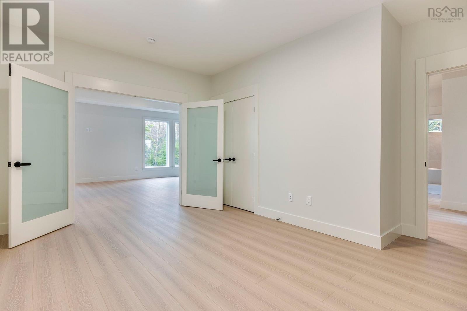 5019 418 Zaffre Drive Property Photo 22