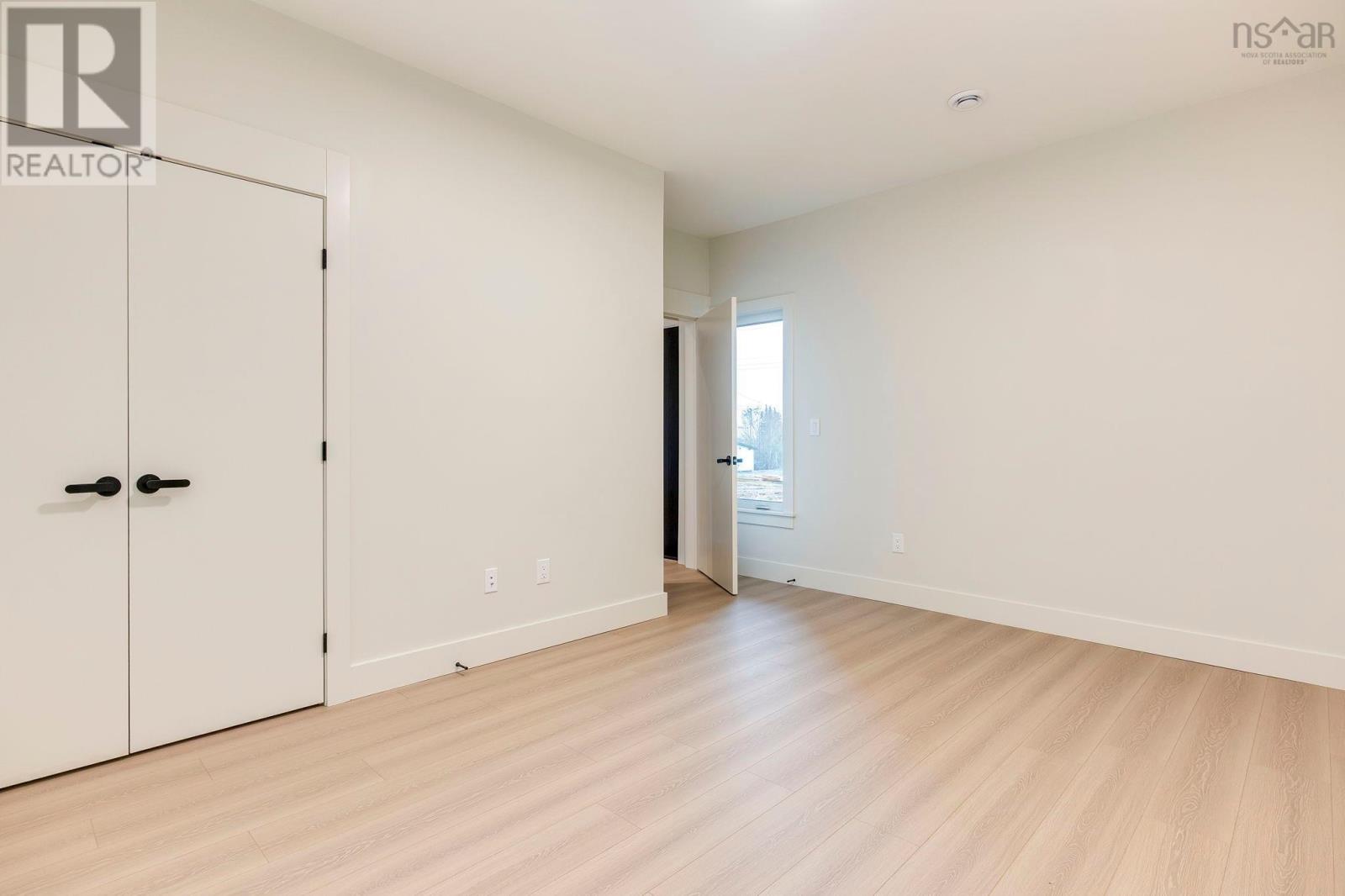 5019 418 Zaffre Drive Property Photo 23