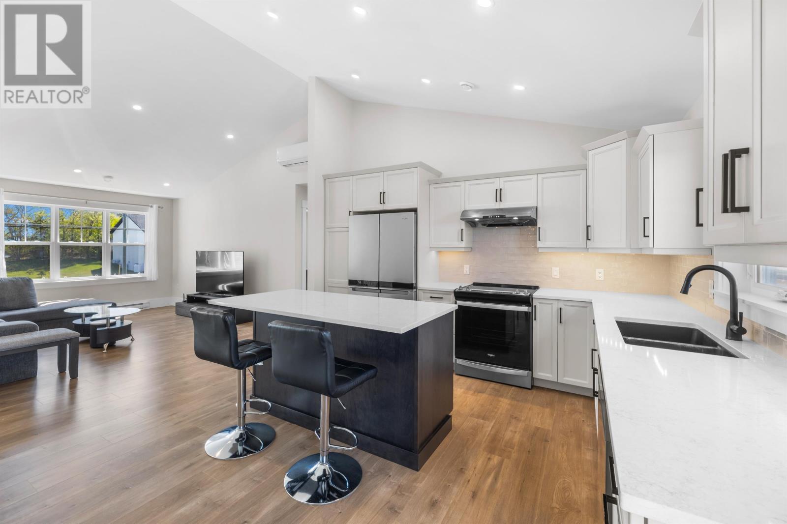 73 Waters Edge Lane Property Photo 14