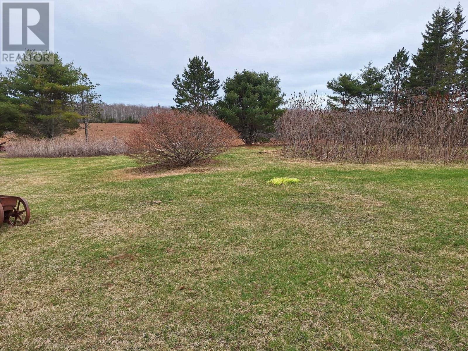 982 Culloden Road Property Photo 2