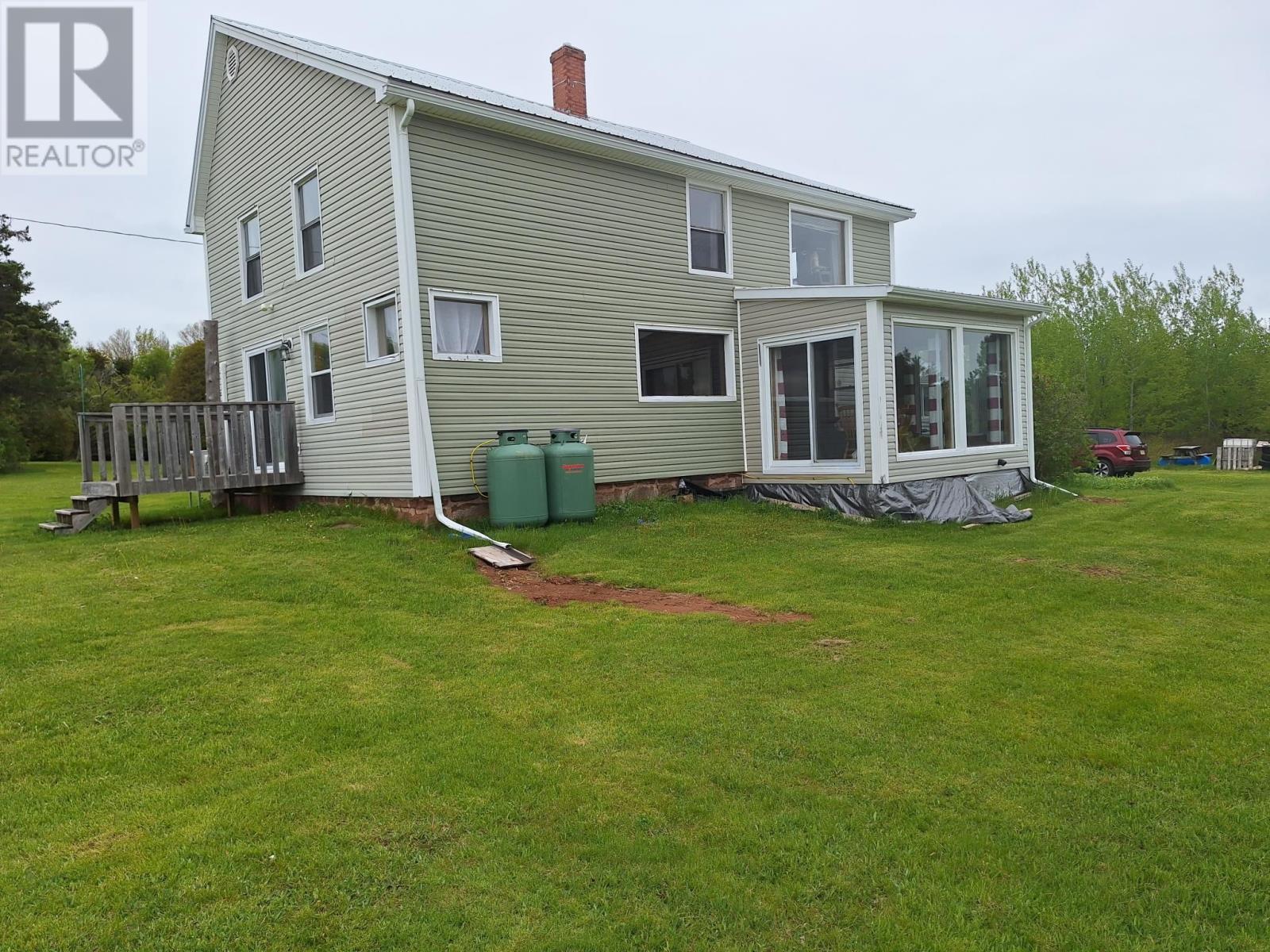 982 Culloden Road Property Photo 7