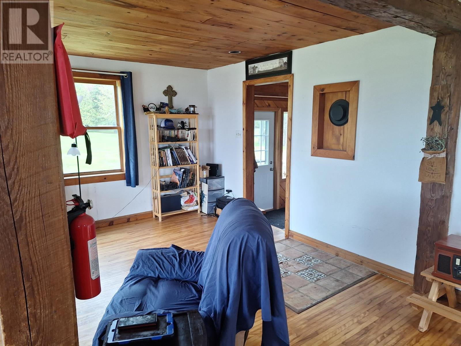 982 Culloden Road Property Photo 16