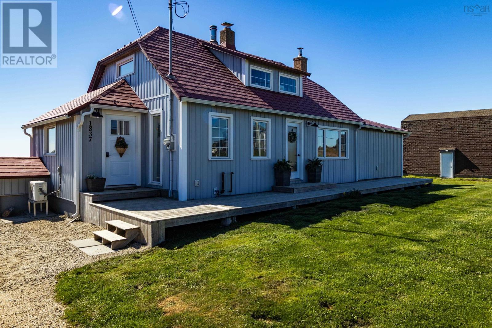 1837 Main Shore Road Property Photo 1