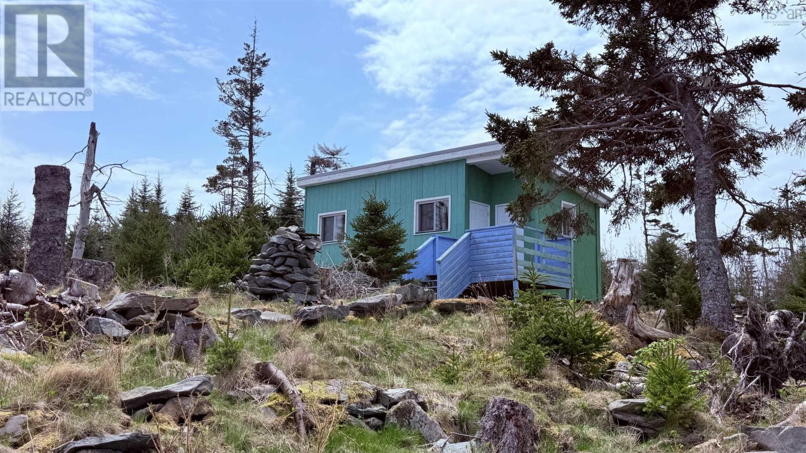 Hartlings Island Property Photo 5