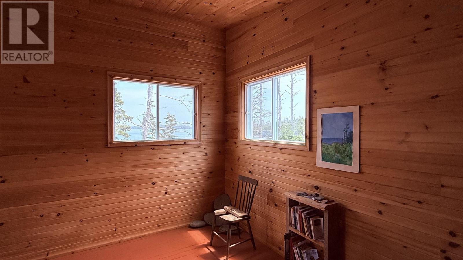 Hartlings Island Property Photo 13
