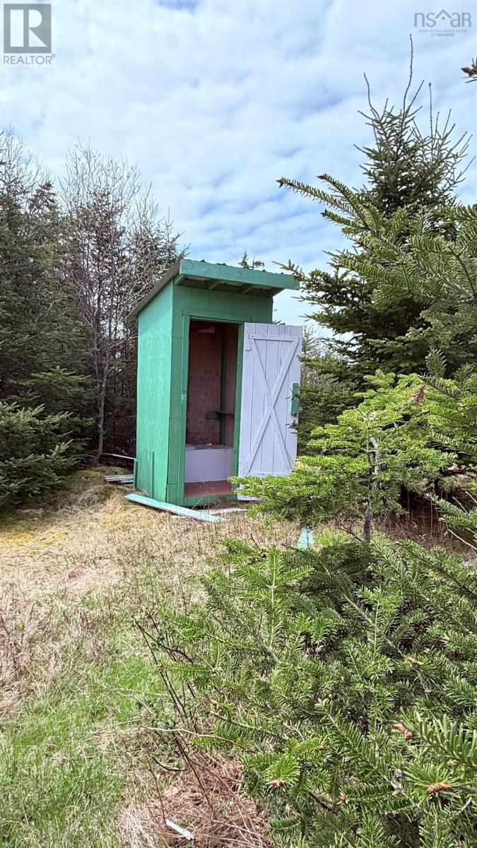 Hartlings Island Property Photo 15