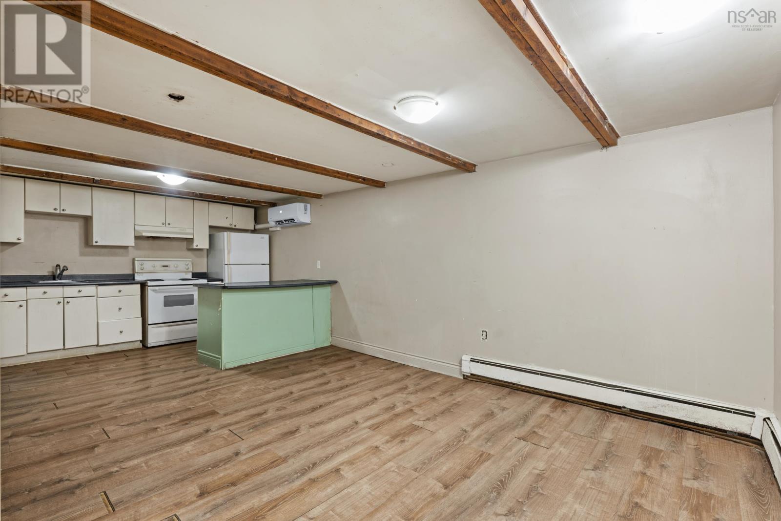 6477 Roslyn Road Property Photo 26