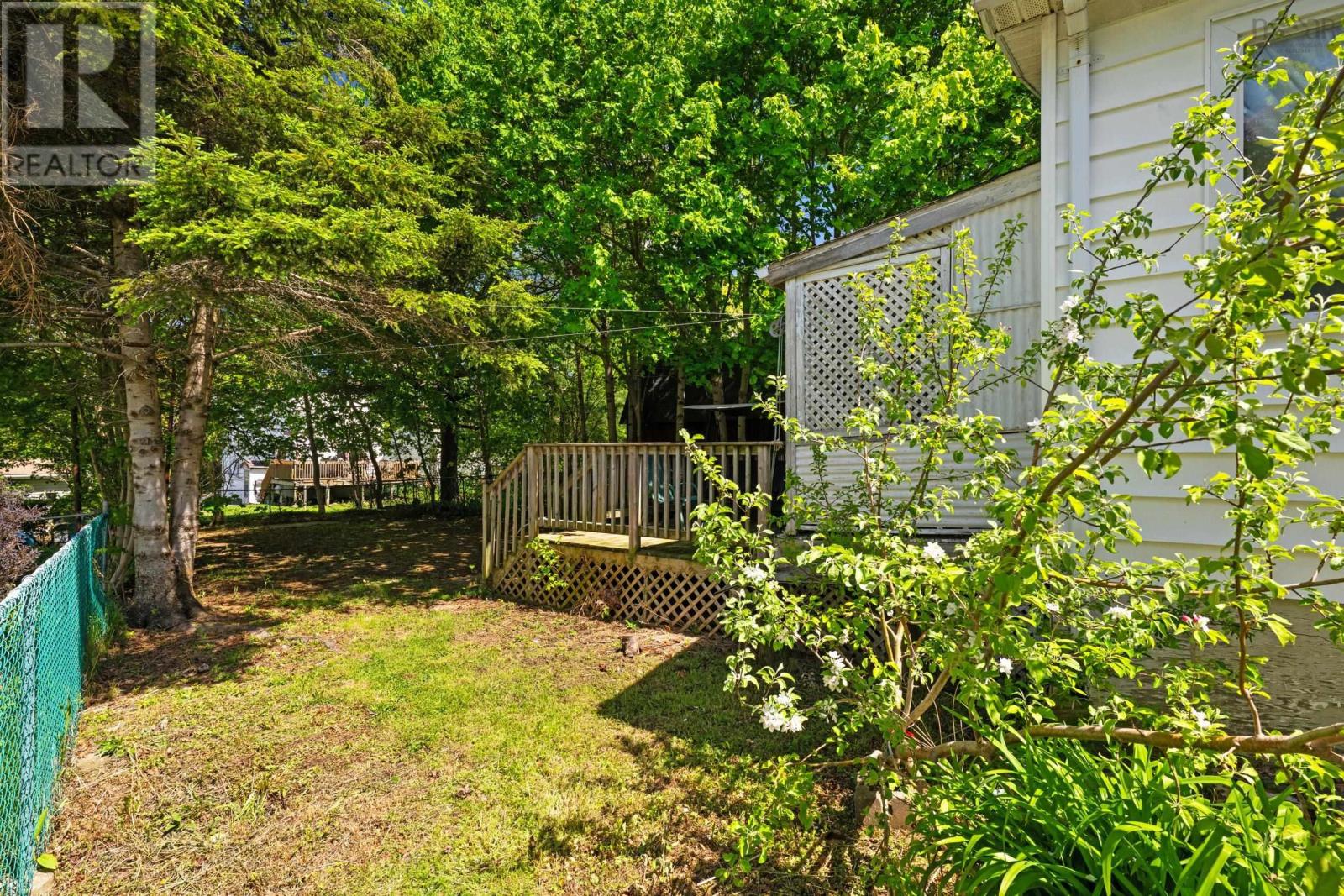 6477 Roslyn Road Property Photo 30