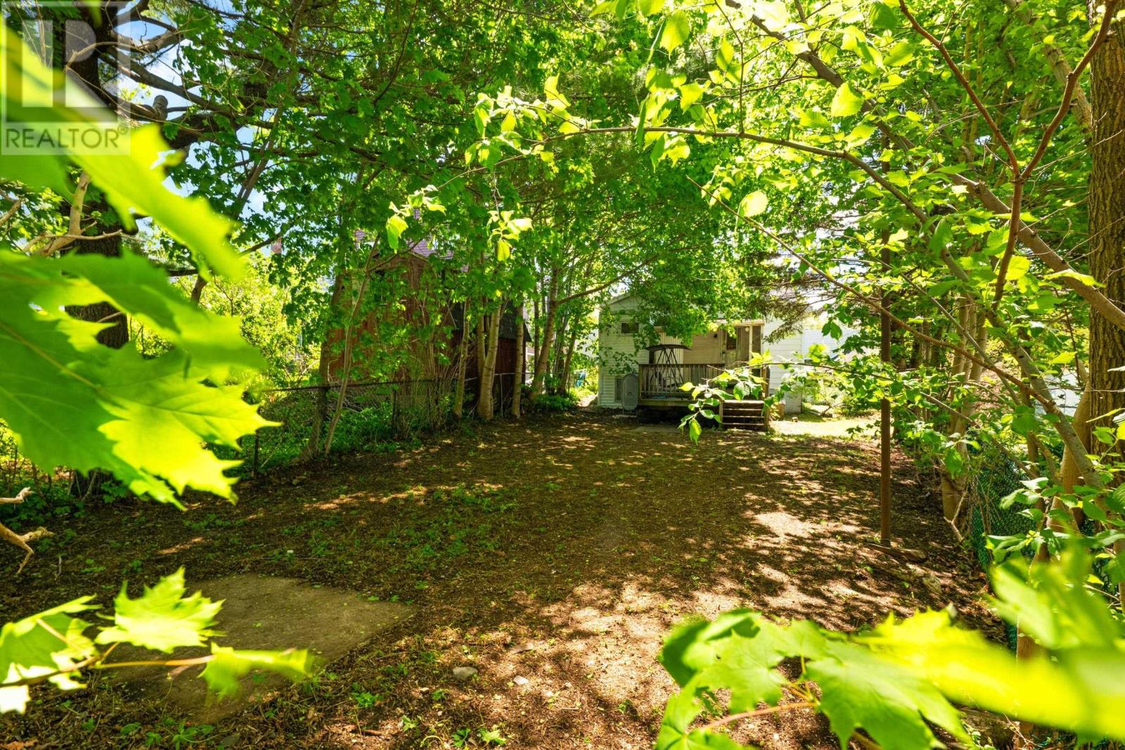 6477 Roslyn Road Property Photo 32