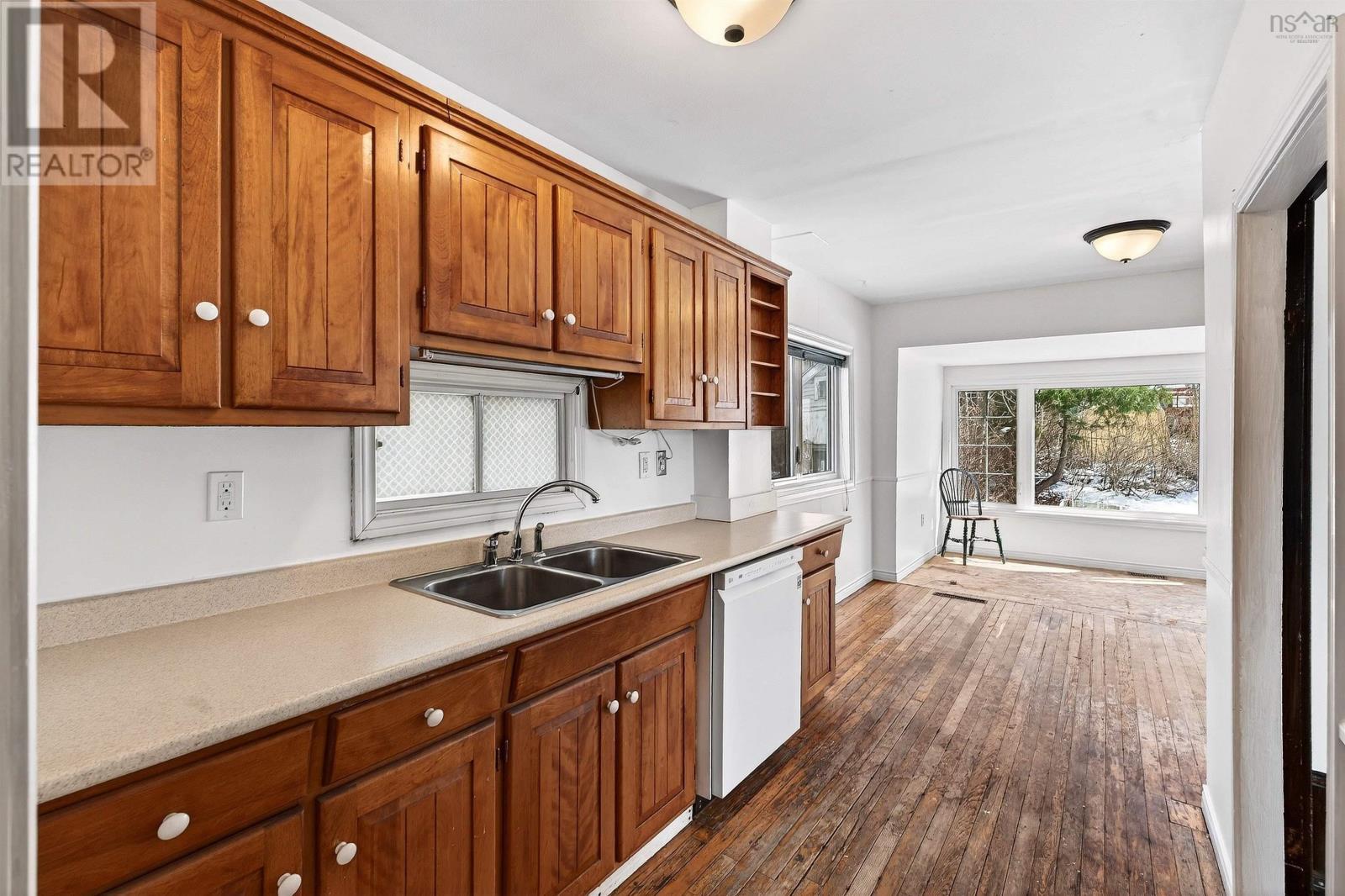 6308 Bayers Road Property Photo 11