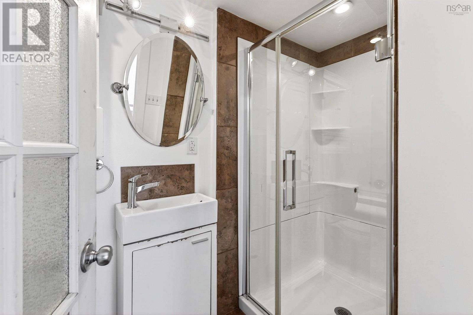 6308 Bayers Road Property Photo 21