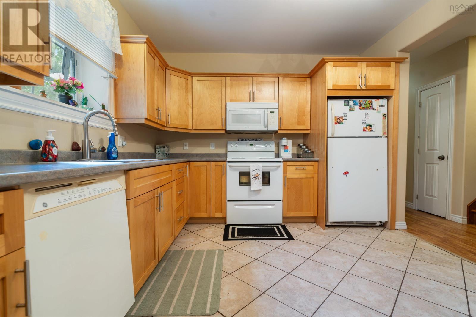 295 Queen Street Property Photo 20