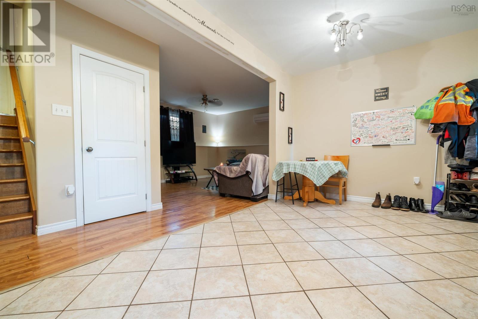 295 Queen Street Property Photo 21