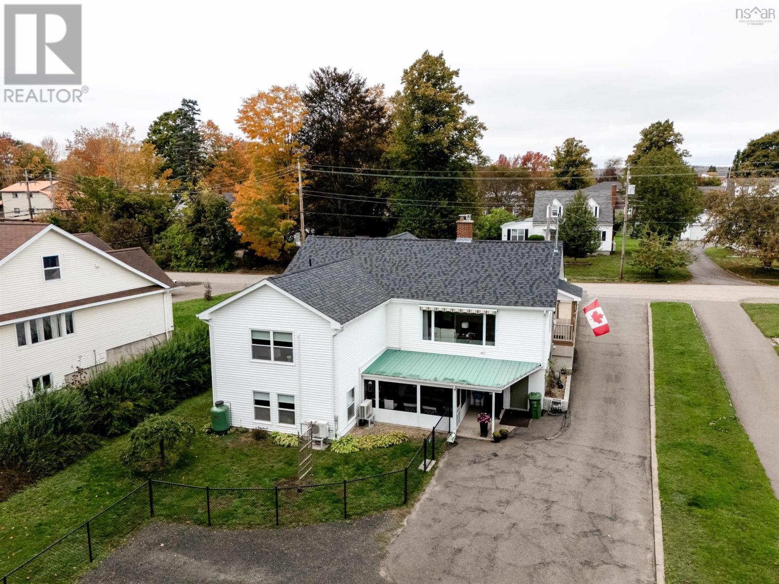 10 Connaught Ave Avenue Property Photo 5