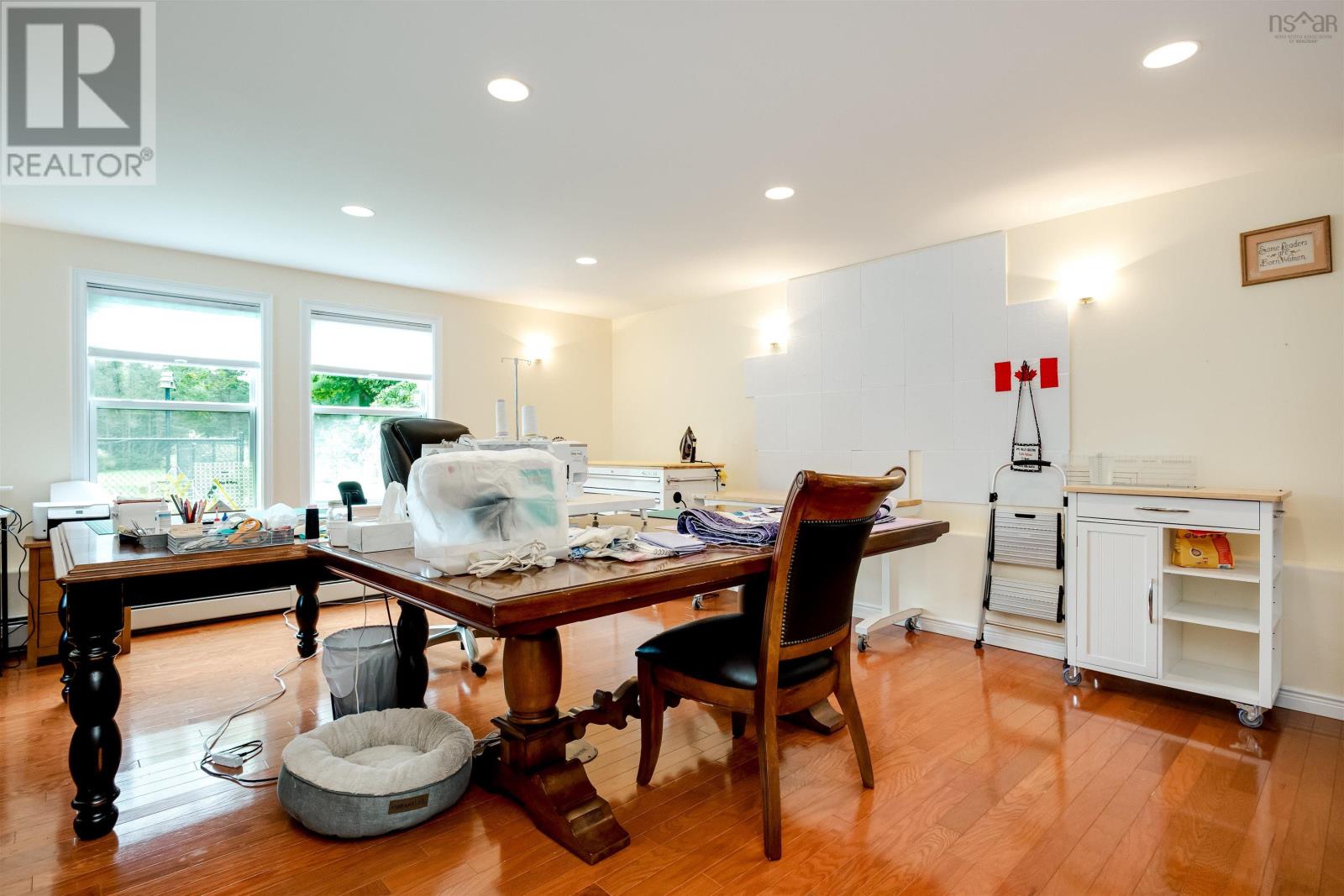 10 Connaught Ave Avenue Property Photo 23