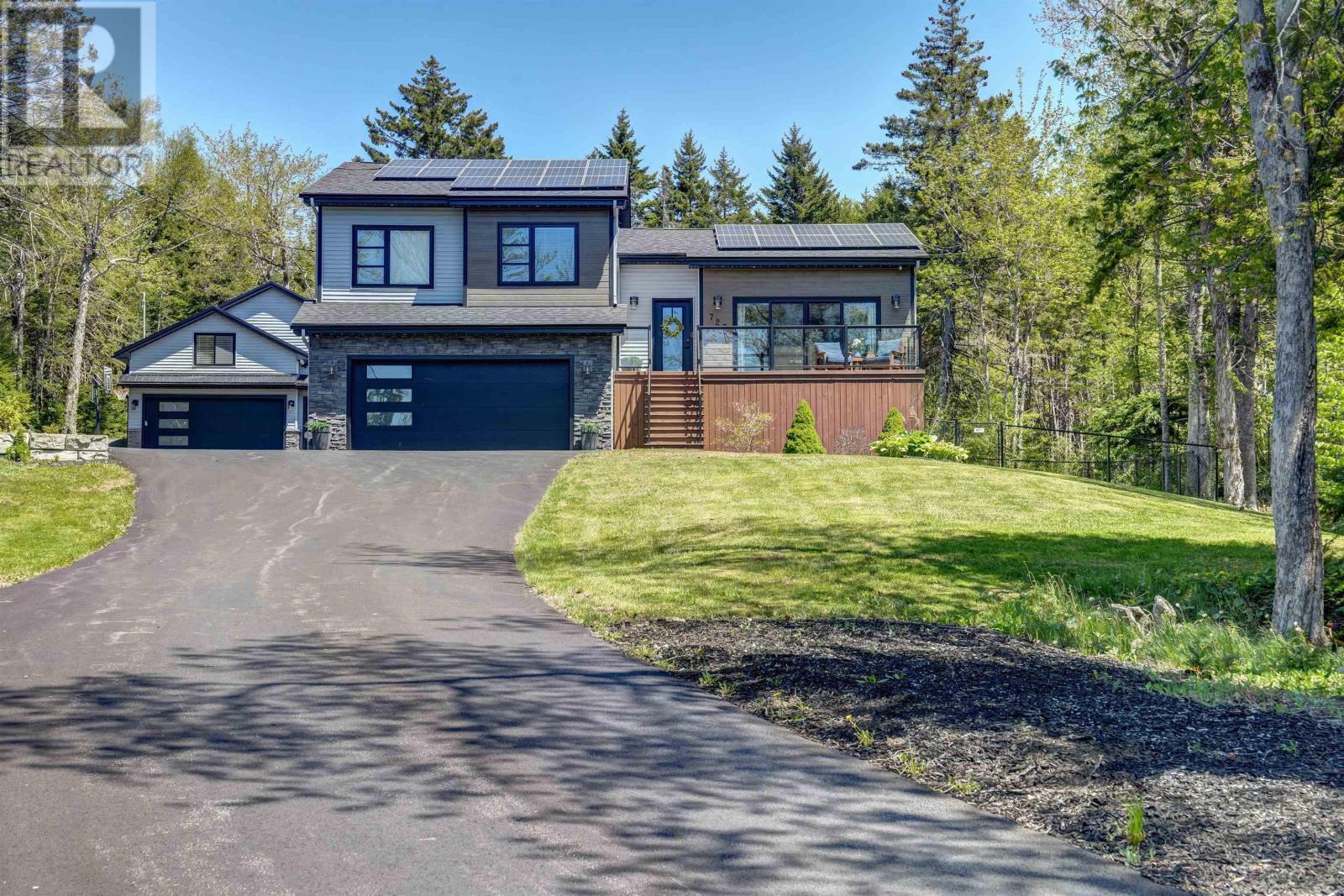 723 Mccabe Lake Drive Property Photo 2
