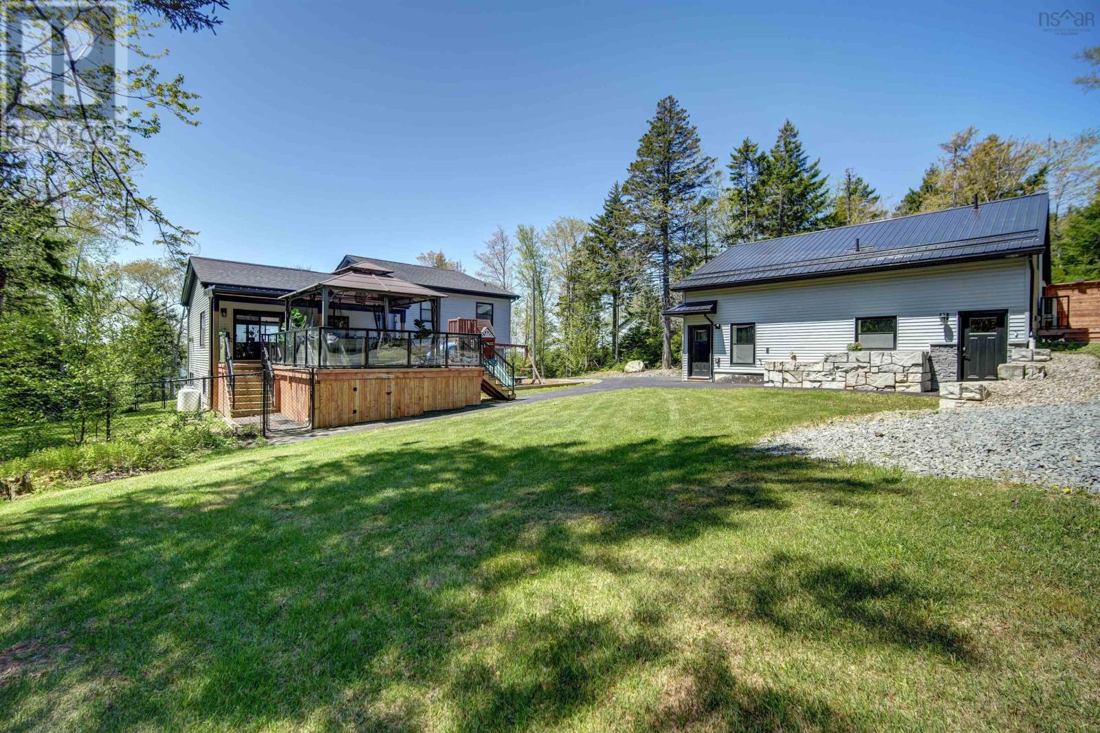 723 Mccabe Lake Drive Property Photo 15